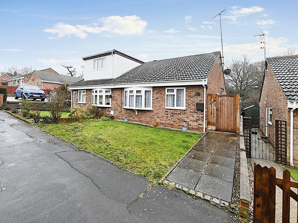 2 bed semidetached bungalow for sale in Nether Court, Halstead CO9