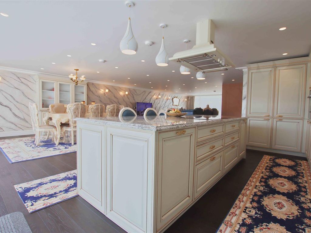 4 bed property for sale in Sinderby Close, Borehamwood WD6 Zoopla