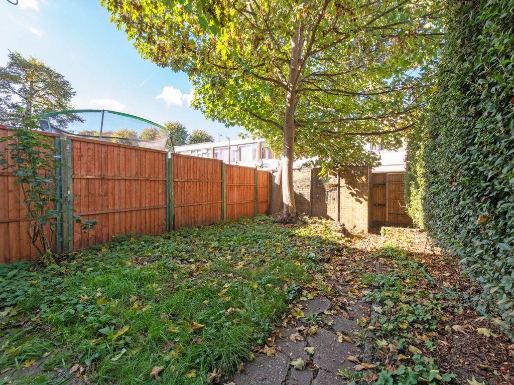 Danebury Avenue, Putney, London SW15  