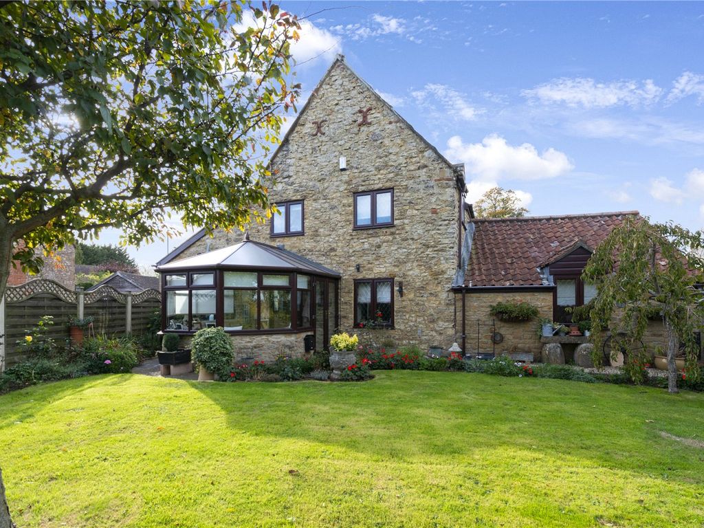3 bed barn conversion for sale in Brimsmore Court, Brimsmore, Yeovil