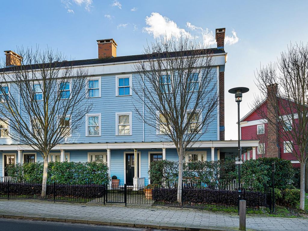 4 bed town house for sale in Sherbrooke Way, Worcester Park KT4 Zoopla