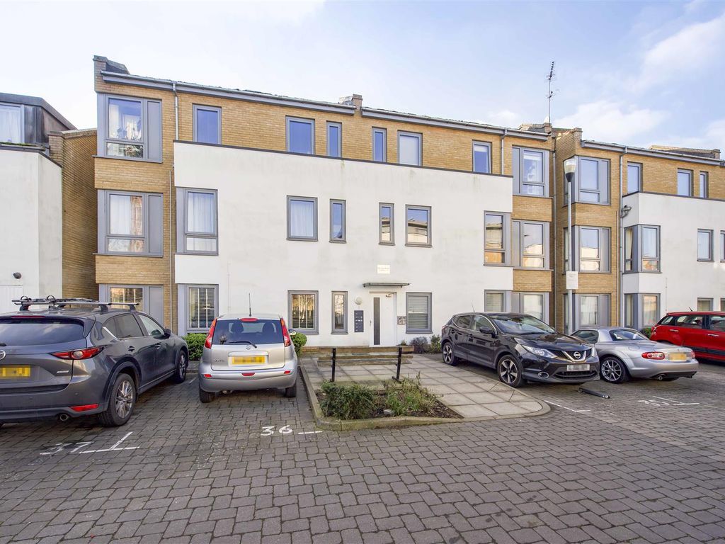 2 bed flat for sale in Air Sea Mews, Twickenham TW2 Zoopla
