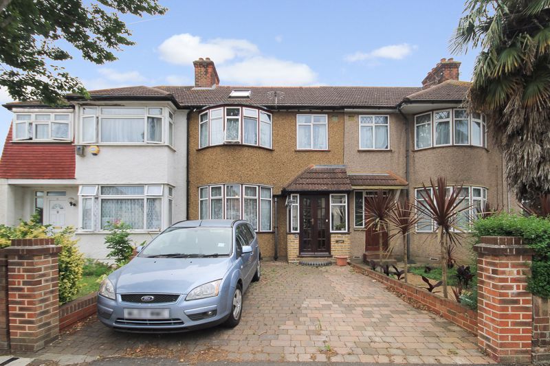 4 bed terraced house for sale in Cornwall Avenue, Southall UB1, £