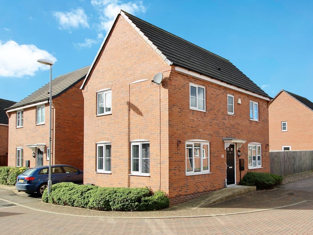 3 bed detached house to rent in Navy Close, Burbage, Leicestershire