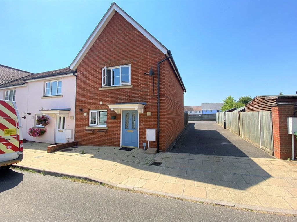 2 bed end terrace house for sale in Britten Crescent, Witham CM8 Zoopla