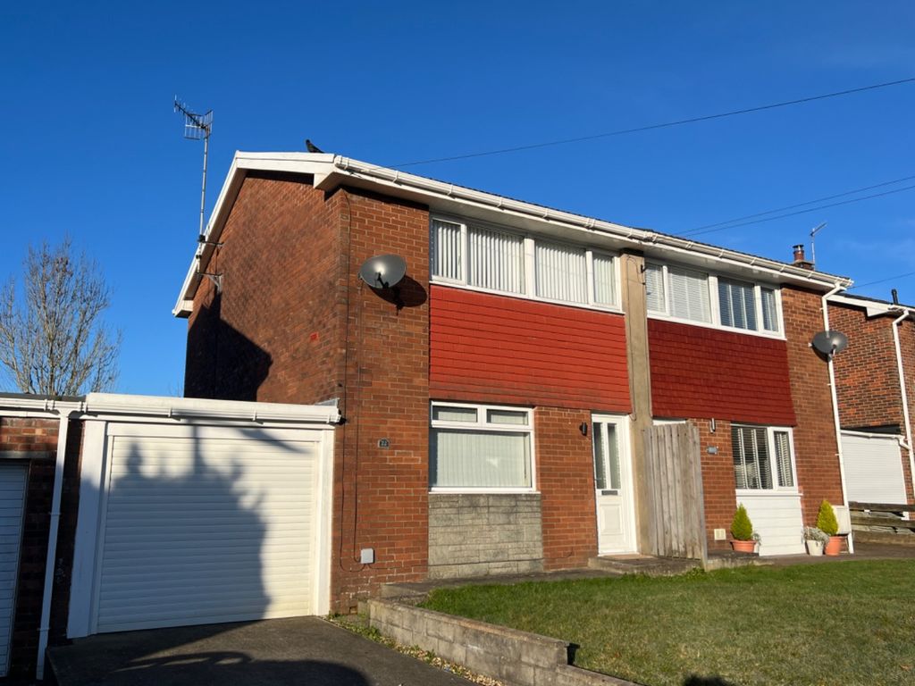 3 bed semidetached house for sale in Heol Y Twyn, Pontlliw, Swansea