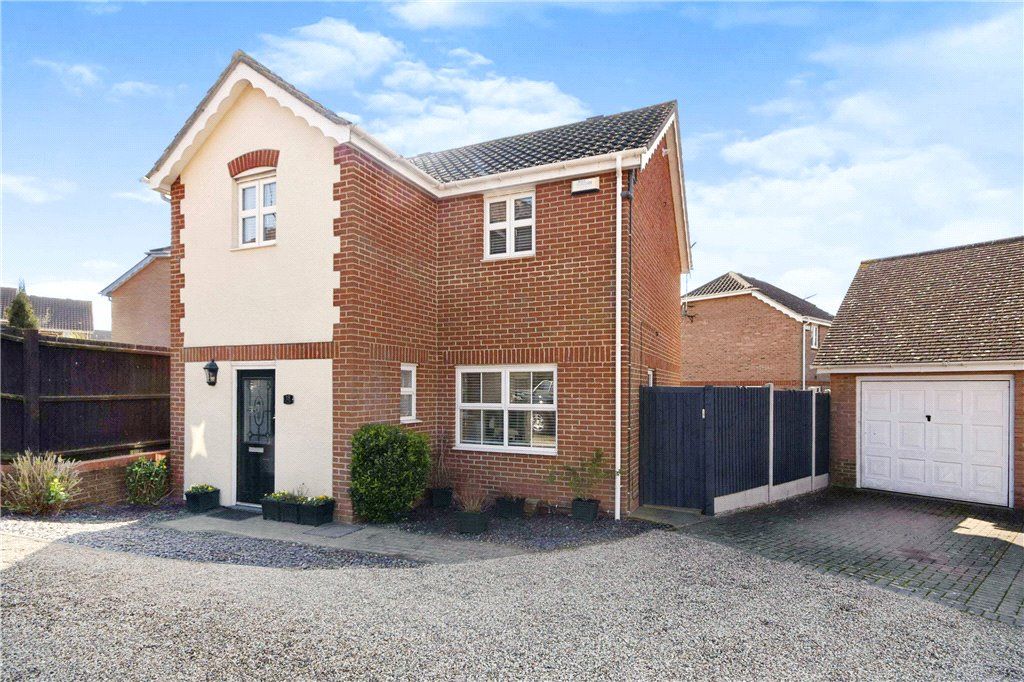 3 bed detached house for sale in Mill Park Drive, Braintree, Essex CM7