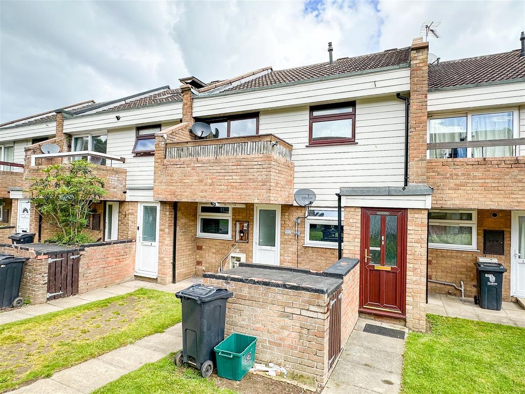2 bed for sale in Knox Road, ClactonOnSea CO15, £122,950 Zoopla