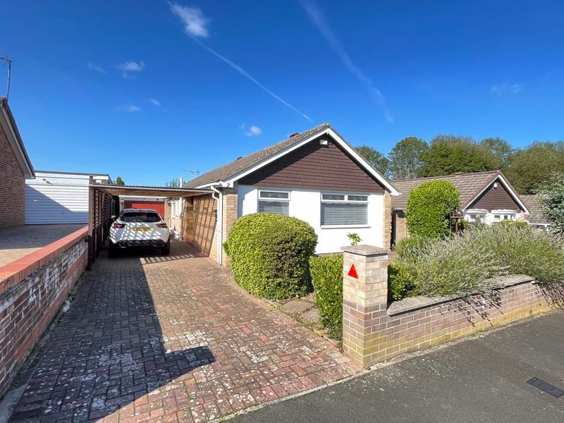 3 bed detached bungalow for sale in Aireborough Close, Whitehouse Farm