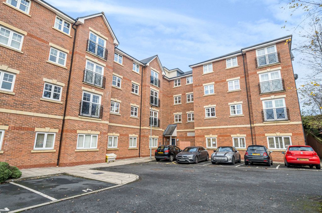 2 bed flat for sale in Ladybarn Lane, Manchester, Greater Manchester