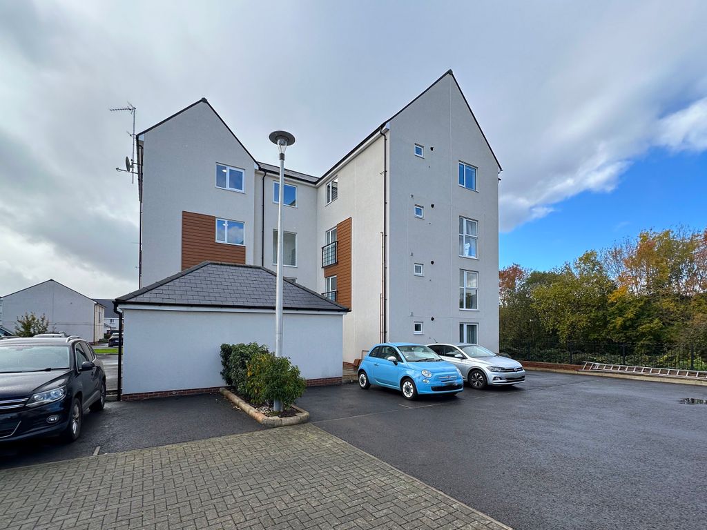 1 bed flat for sale in Paper Mill Gardens, Portishead, Bristol BS20, £