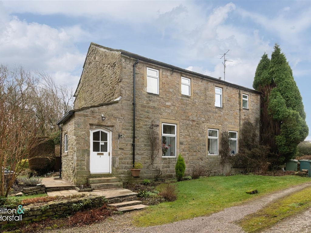3 bed detached house for sale in High Fold, Kelbrook, Barnoldswick BB18, £429,950 Zoopla