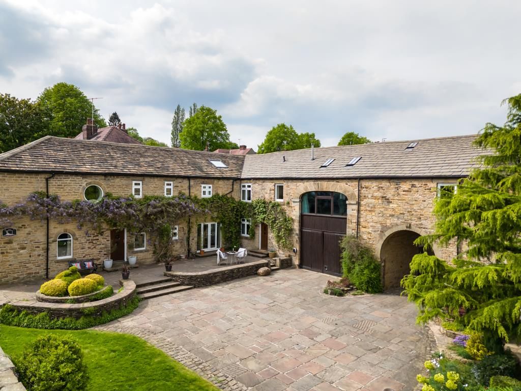 7 bed detached house for sale in Whiteley Lane, Sheffield S10, £