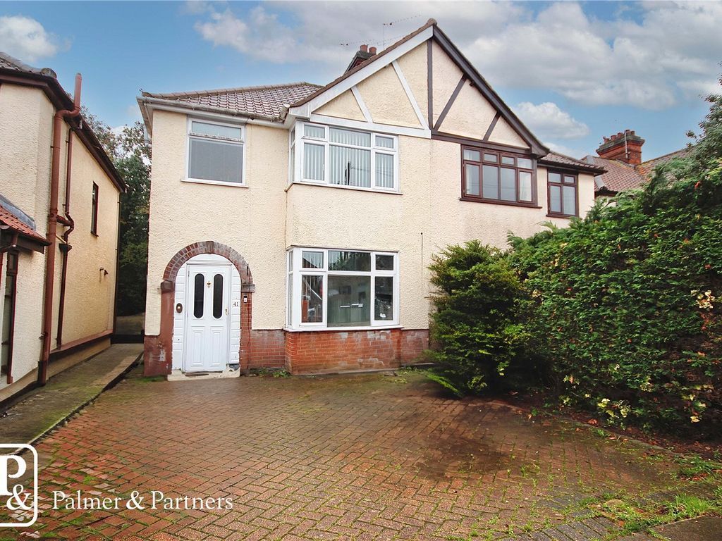 3 bed semidetached house for sale in Eustace Road, Ipswich, Suffolk