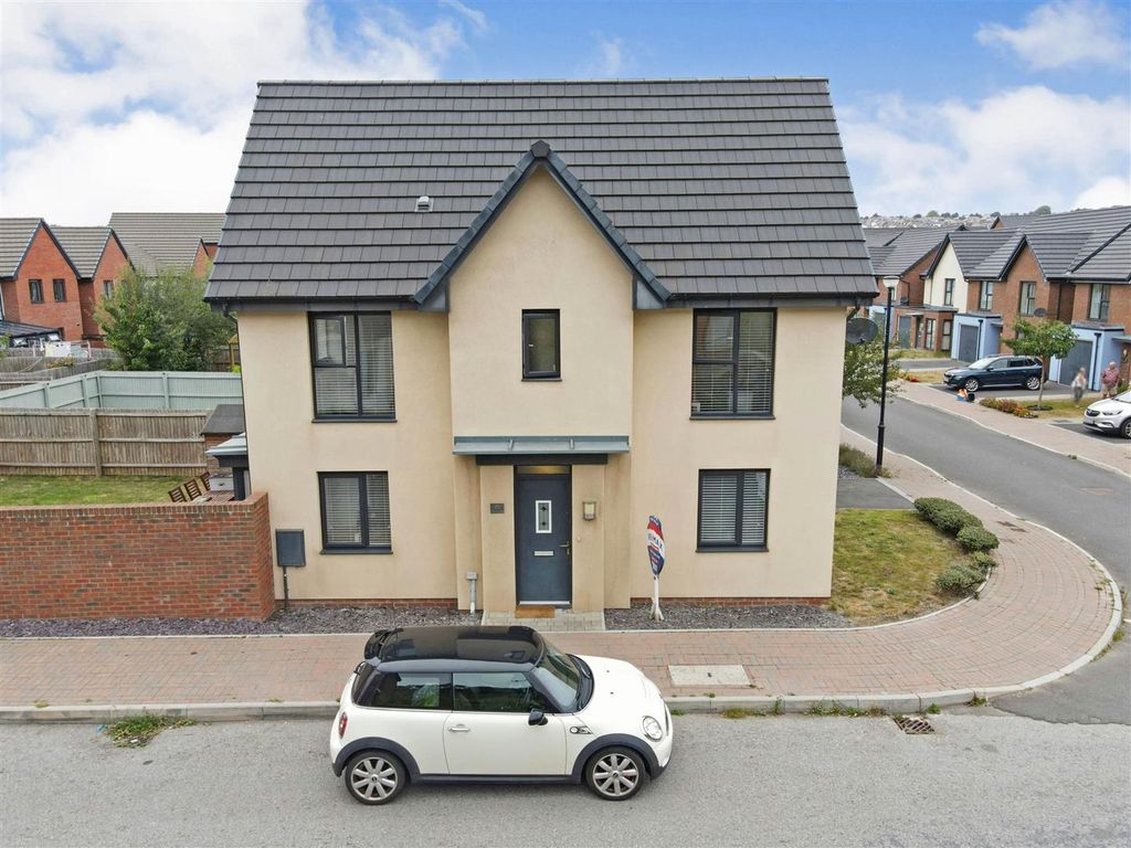 3 bed detached house for sale in Ffordd Y Dociau, Barry CF62 Zoopla