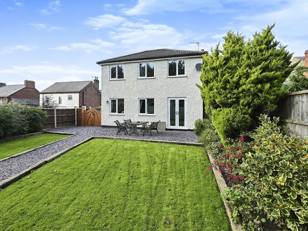 5 bed detached house for sale in Carter Lane East, South Normanton