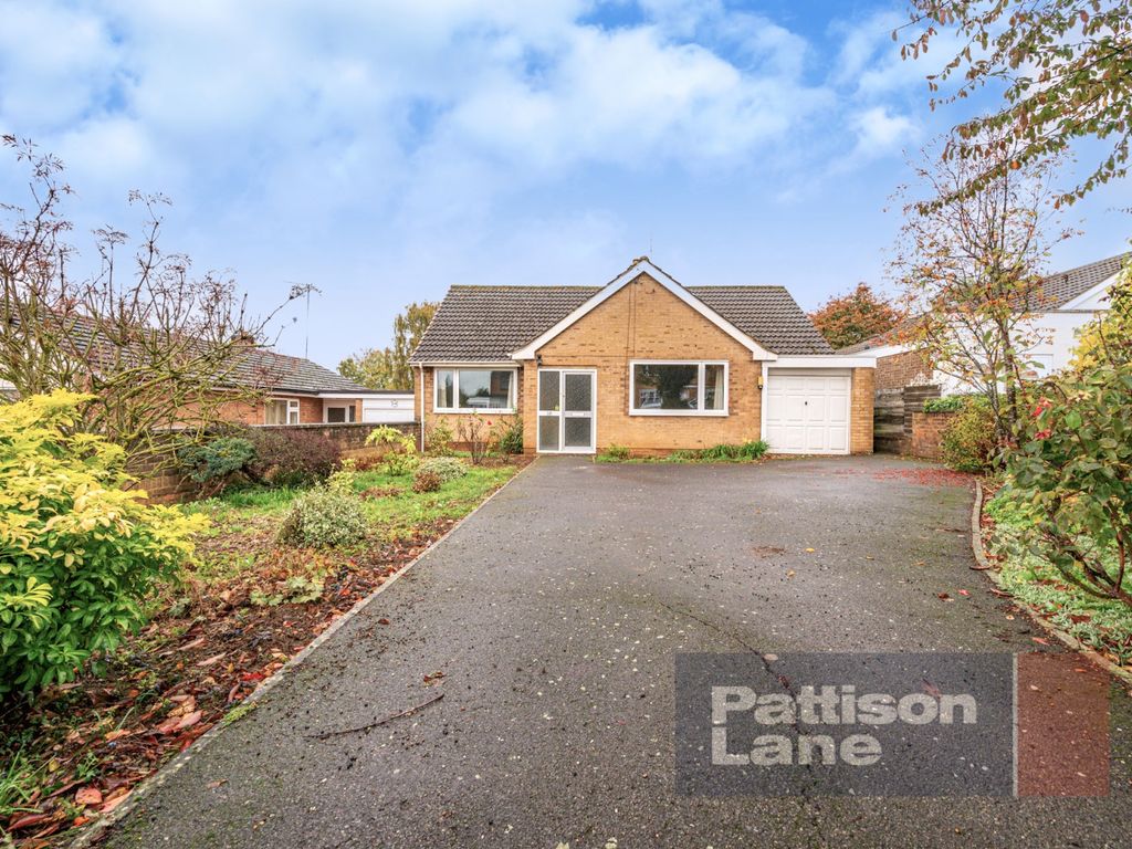 4 bed detached house for sale in Ise Vale Avenue, Desborough, Kettering