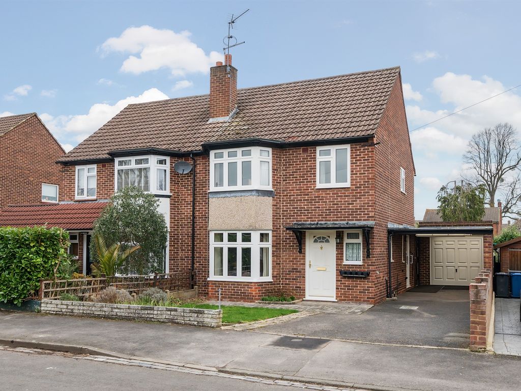 3 bed semidetached house for sale in Shirley Road, Maidenhead SL6, £