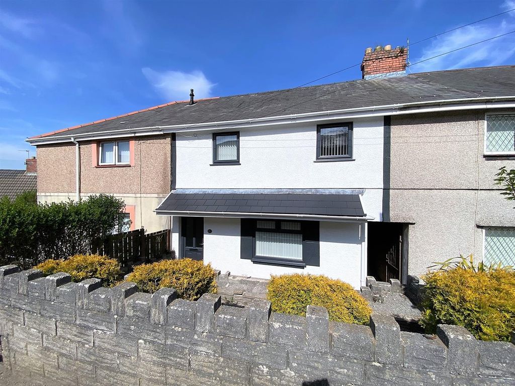 3 bed terraced house for sale in Alun Road, Mayhill, Swansea SA1 Zoopla