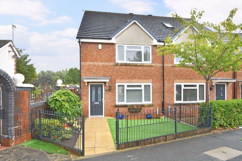 3 bed semidetached house for sale in Moorland View, Bradeley, StokeOn
