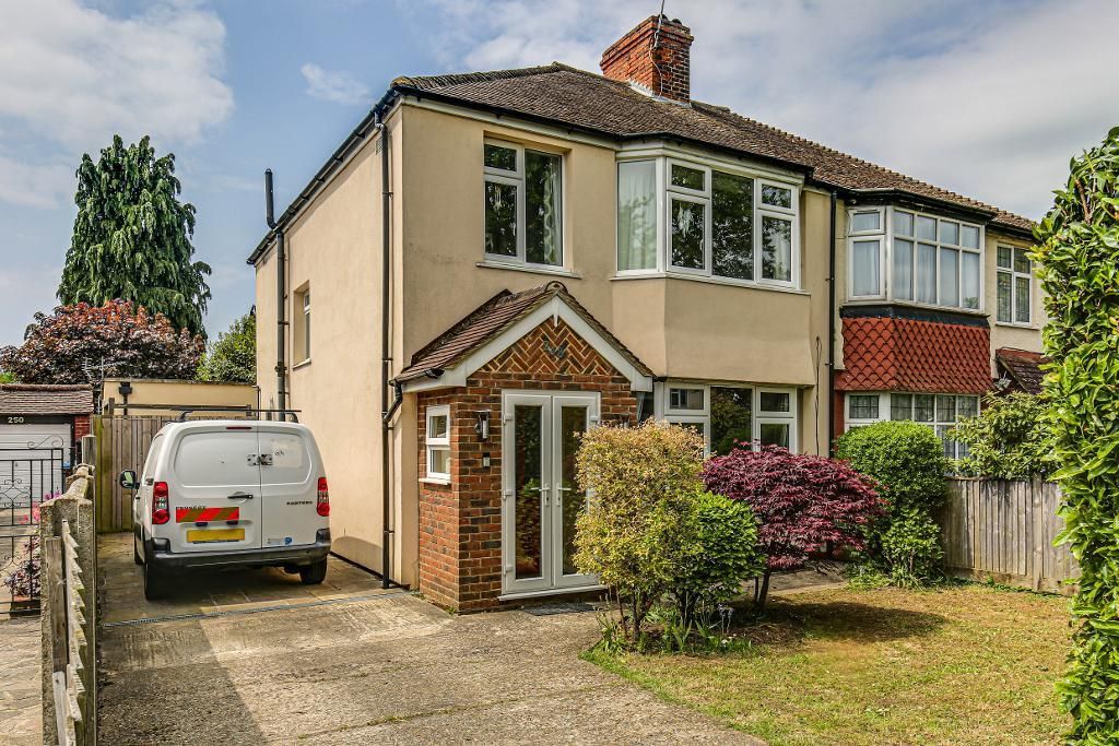 4 bed semidetached house for sale in Limpsfield Road, South Croydon