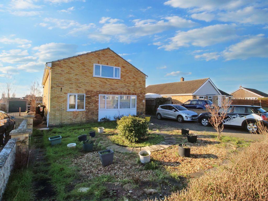 4 bed detached house for sale in Highfields, Lakenheath, Brandon IP27 Zoopla