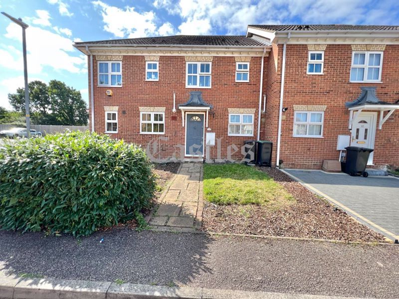 2 bed terraced house for sale in Osprey Road, Waltham Abbey EN9, £