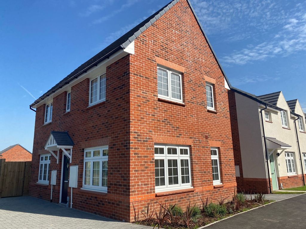 New home, 3 bed detached house for sale in Off Park Way, Croespenmaen