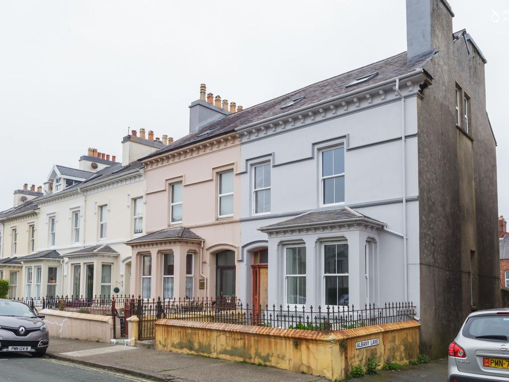 5 bed end terrace house for sale in Brunswick Road, Douglas, Isle Of