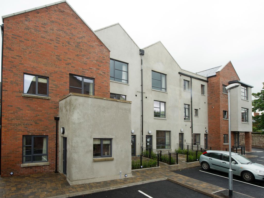 3 bed town house to rent in Rossmore Drive, Belfast BT7 Zoopla