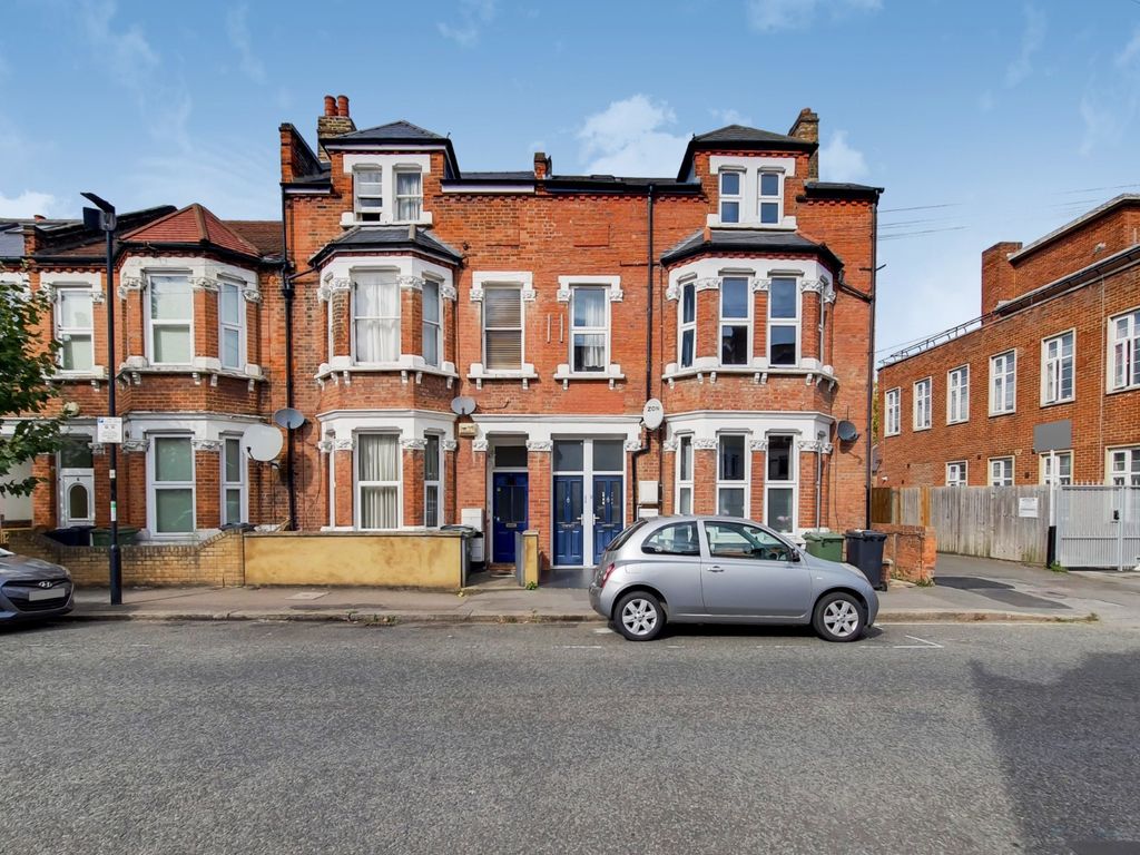 1 bed flat for sale in Harpenden Road, West Norwood, London SE27, £