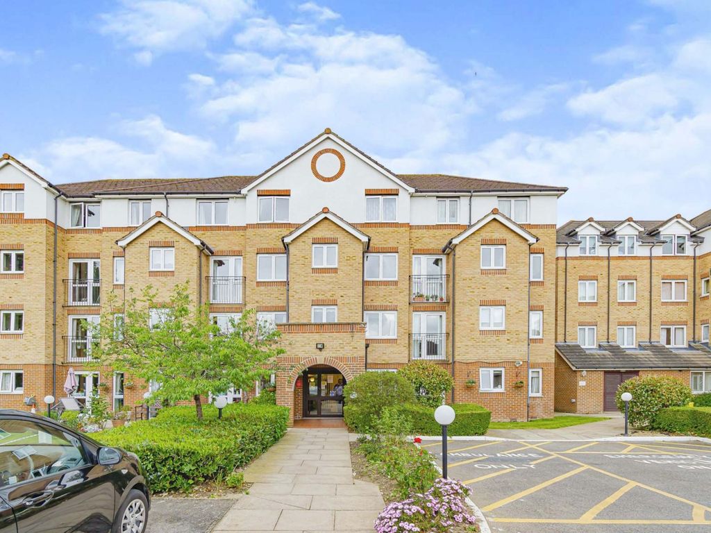 2 bed property for sale in Cranley Gardens, Wallington SM6 Zoopla
