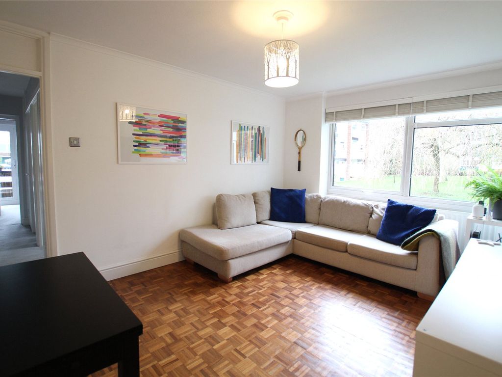 2 bed flat for sale in Abbots Park, St. Albans AL1 Zoopla