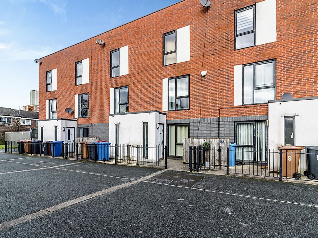 3 bed terraced house for sale in Radclyffe Mews, Salford, Greater