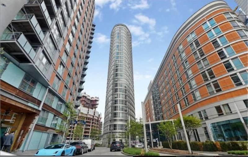 Ontario Tower, 1 Fairmount Avenue, Canary Wharf, Blackwall Way, London E14  