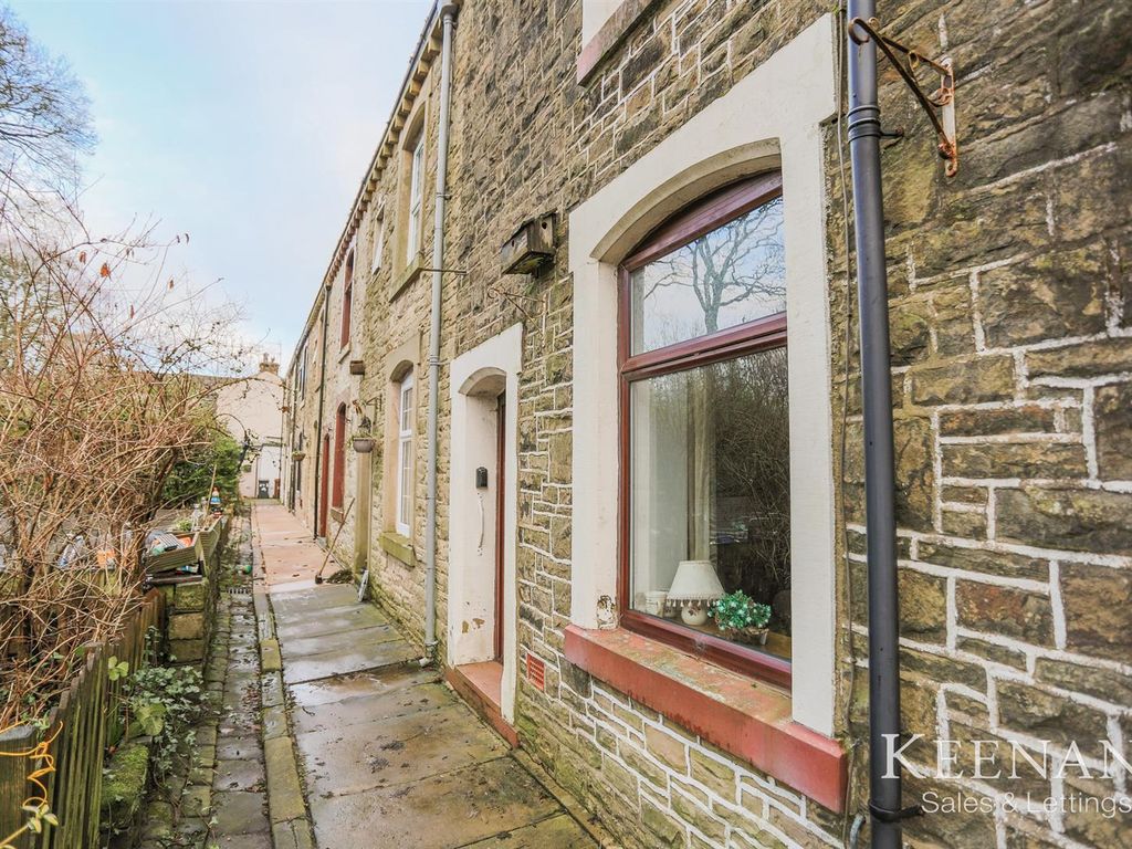 2 bed terraced house for sale in Calder Terrace, Nelson BB9, £70,000