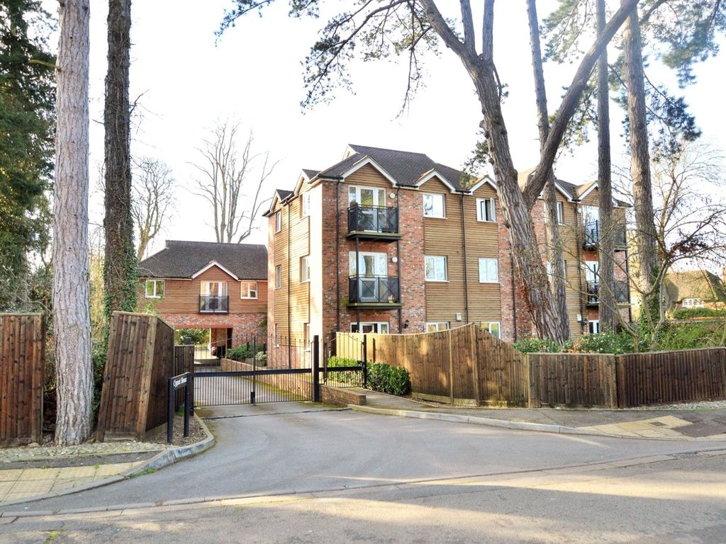 2 bed flat to rent in Boulters Court, Maidenhead, Berkshire SL6 Zoopla