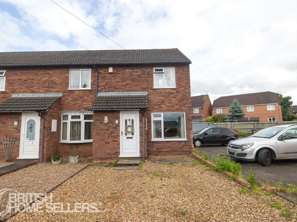 2 bed end terrace house for sale in Christopher Drive, Leicester