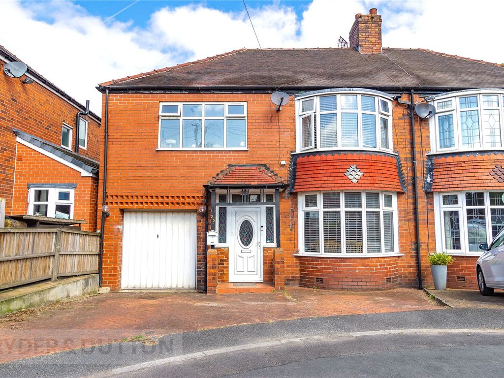 4 bed semidetached house for sale in Highfield Drive, Alkrington