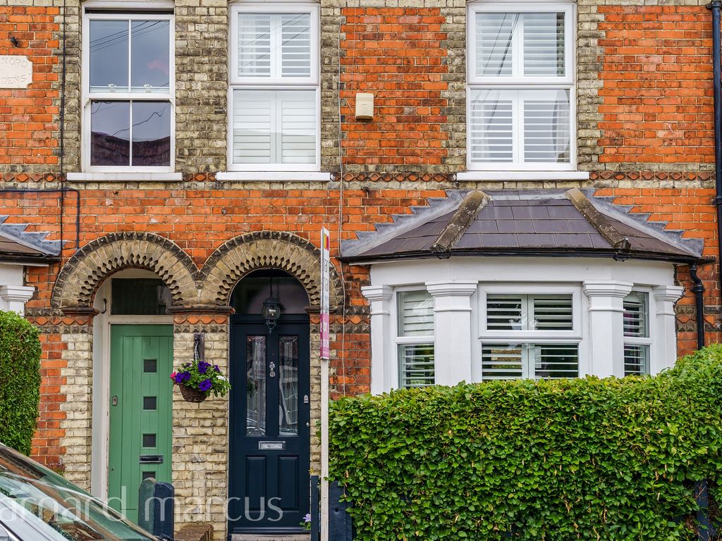 3 bed terraced house for sale in Elm Road, New Malden KT3, £775,000