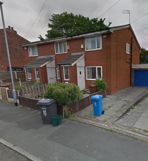 2 bed property for sale in Fox Street, Oldham OL8, £125,000 Zoopla