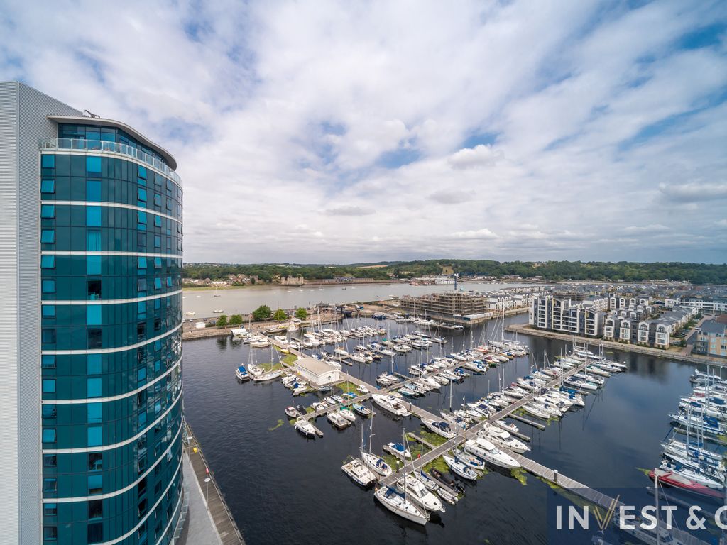 1 bed flat for sale in Chatham Quays, Dock Head Road, St. Marys Island