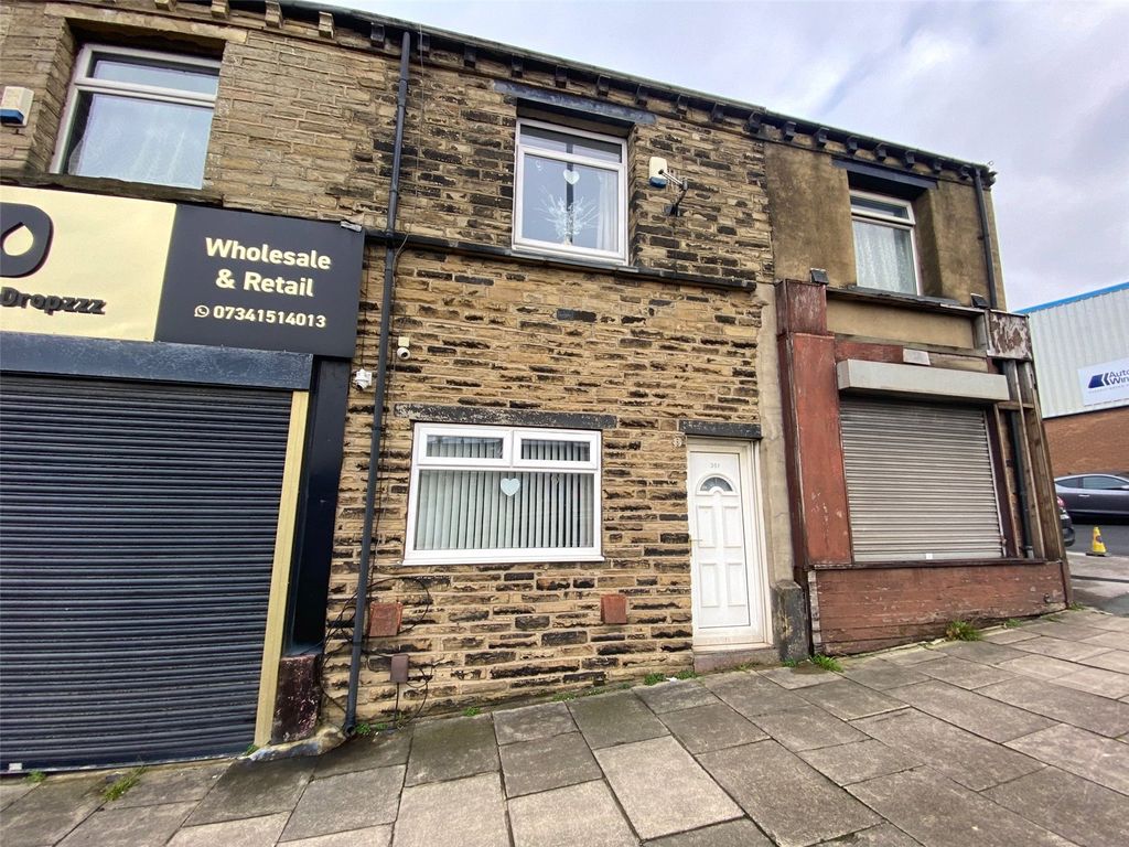 2 bed terraced house for sale in Wakefield Road, Bradford, West