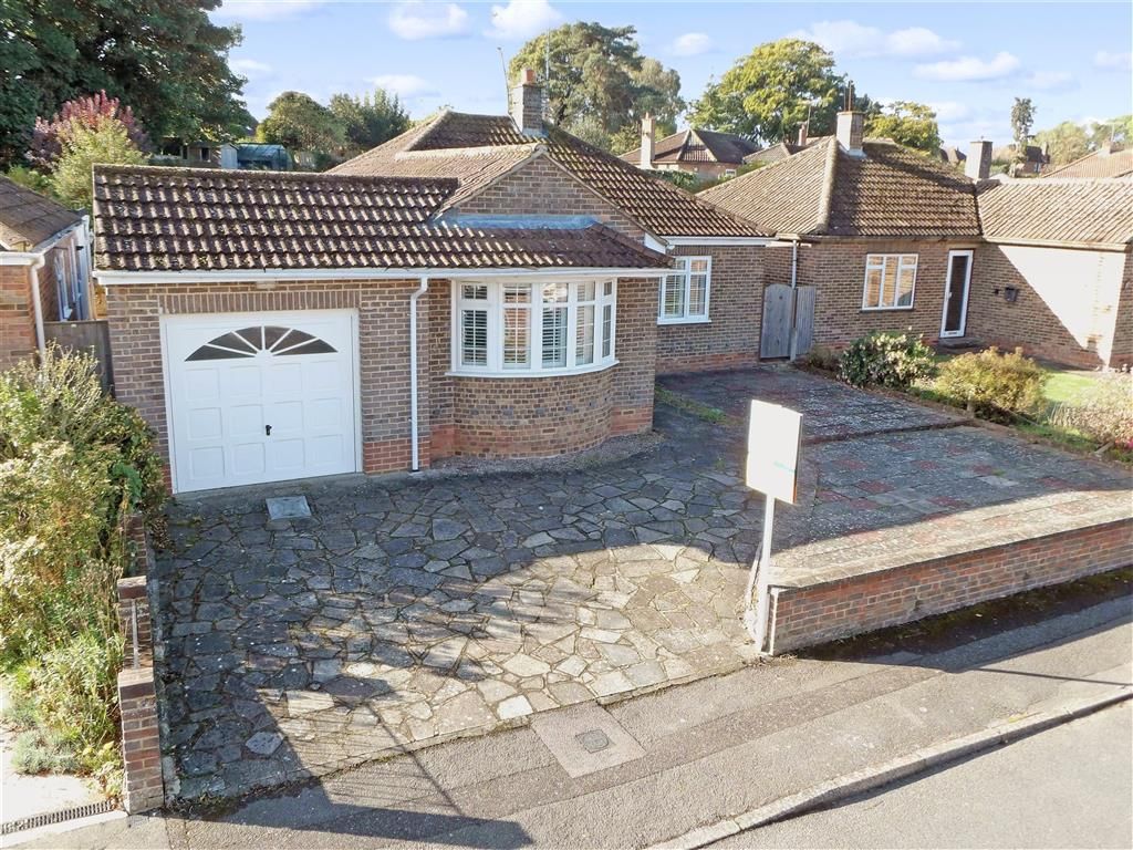 2 bed detached bungalow for sale in Rodney Avenue, Tonbridge, Kent TN10