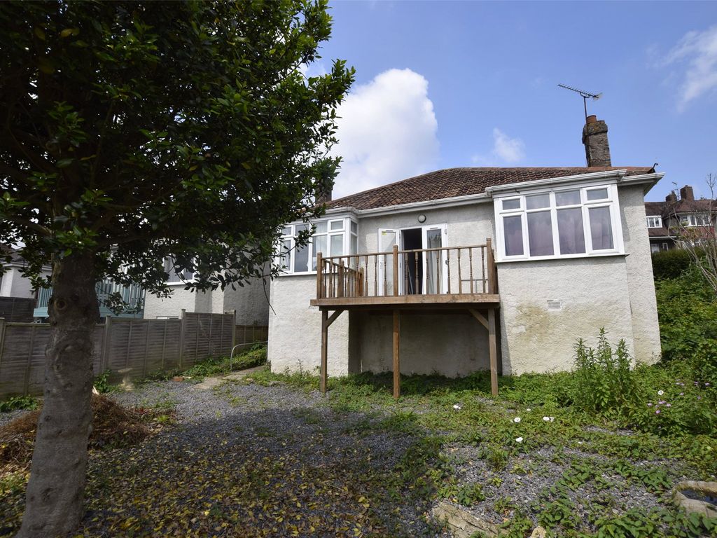 3 bed bungalow for sale in Ponsford Road, Bristol, Somerset BS4, £