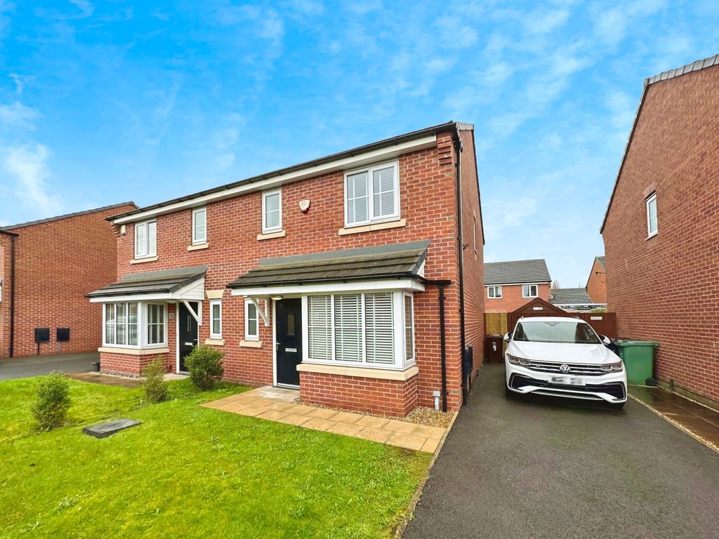 3 bed semidetached house for sale in Hardys Drive, Radcliffe M26, £