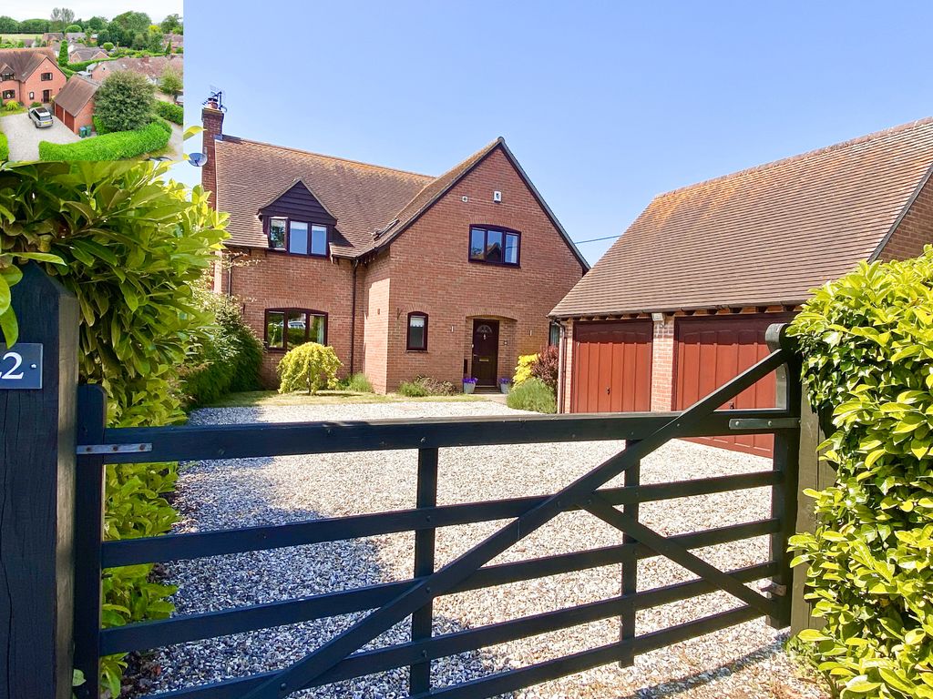 4 bed detached house for sale in Clifden Road, Worminghall