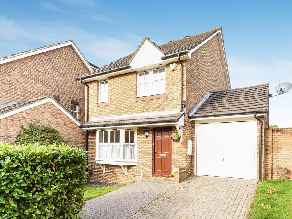 4 bed detached house to rent in Windmill Rise, Kingston Upon Thames KT2