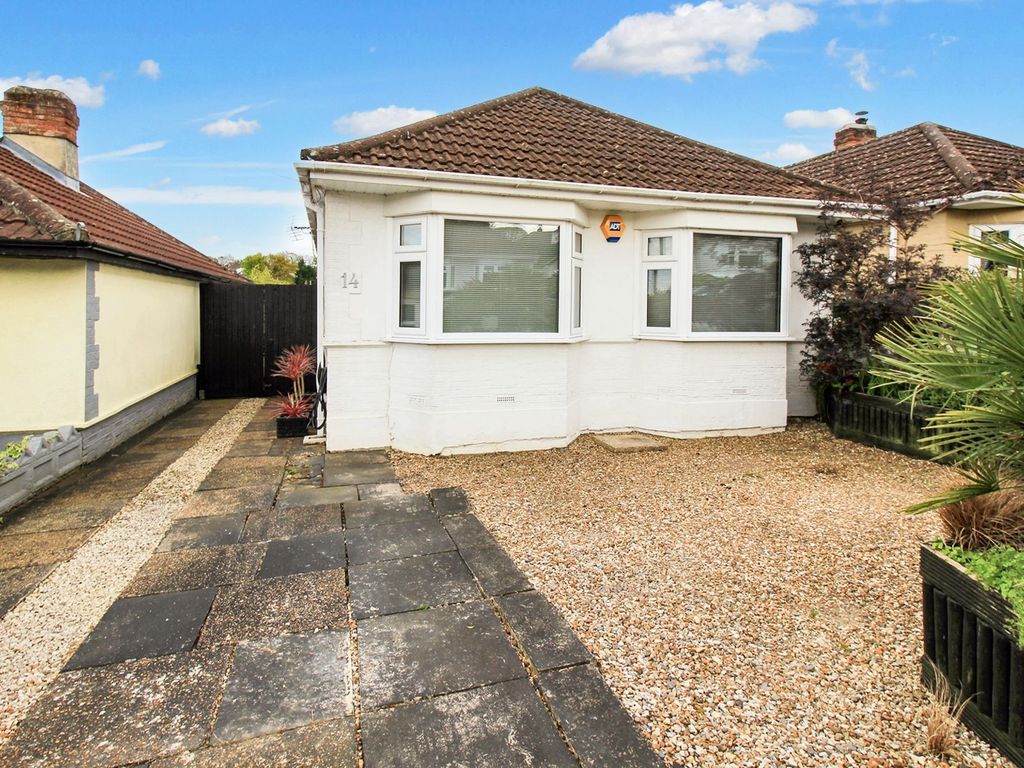 2 bed detached house for sale in Wakefield Road, Midanbury SO18, £