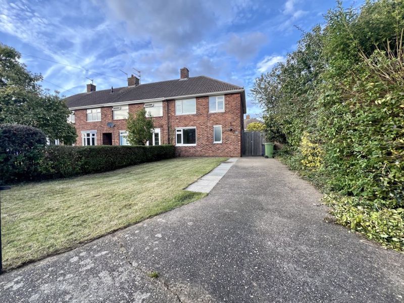 3 bed end terrace house to rent in Edge Avenue, Scartho, Grimsby DN33